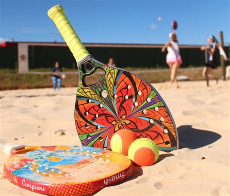 Beach Tennis .